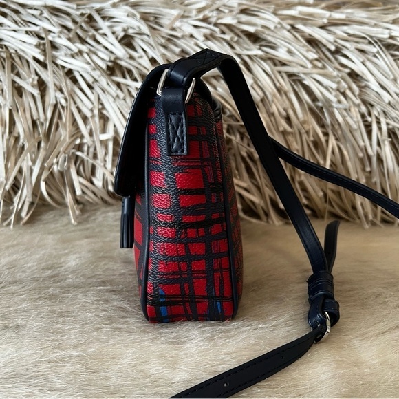 VERA BRADLEY Navy & Red Art Plaid S Tasseled Crossbody Bag Vegan Leather Flap - Picture 4 of 10